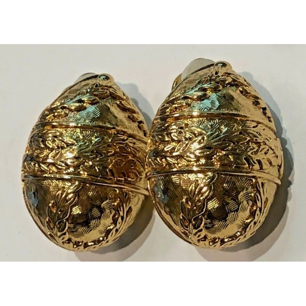Joan Rivers VINTAGE Gold‎ Tone Tailored Egg Earrings - Clip On